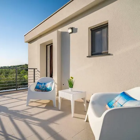 Casa de Férias Holiday Rossa Ždrelac